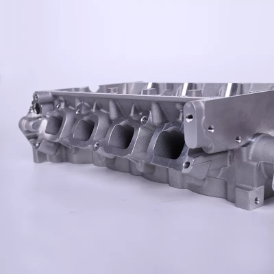 汽油机缸盖铝铸件