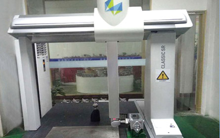 自动三坐标测量机